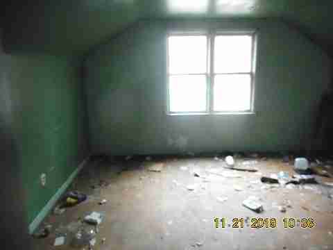 18600 Riverview (36)_m.jpg